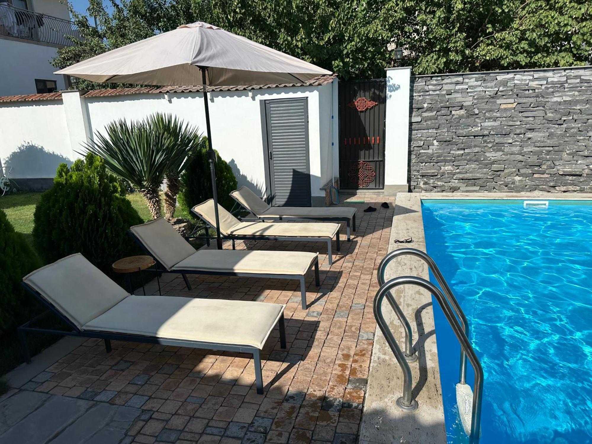 Garden Lounge Hotel Jerevan Eksteriør bilde