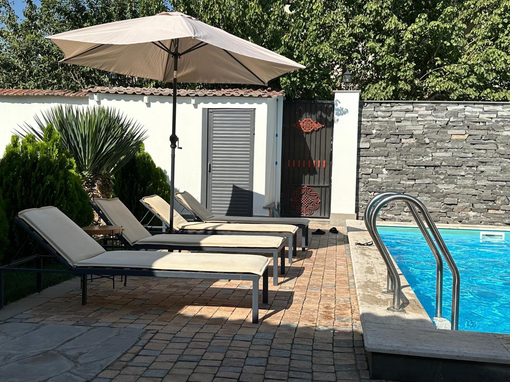 Garden Lounge Hotel Jerevan Eksteriør bilde