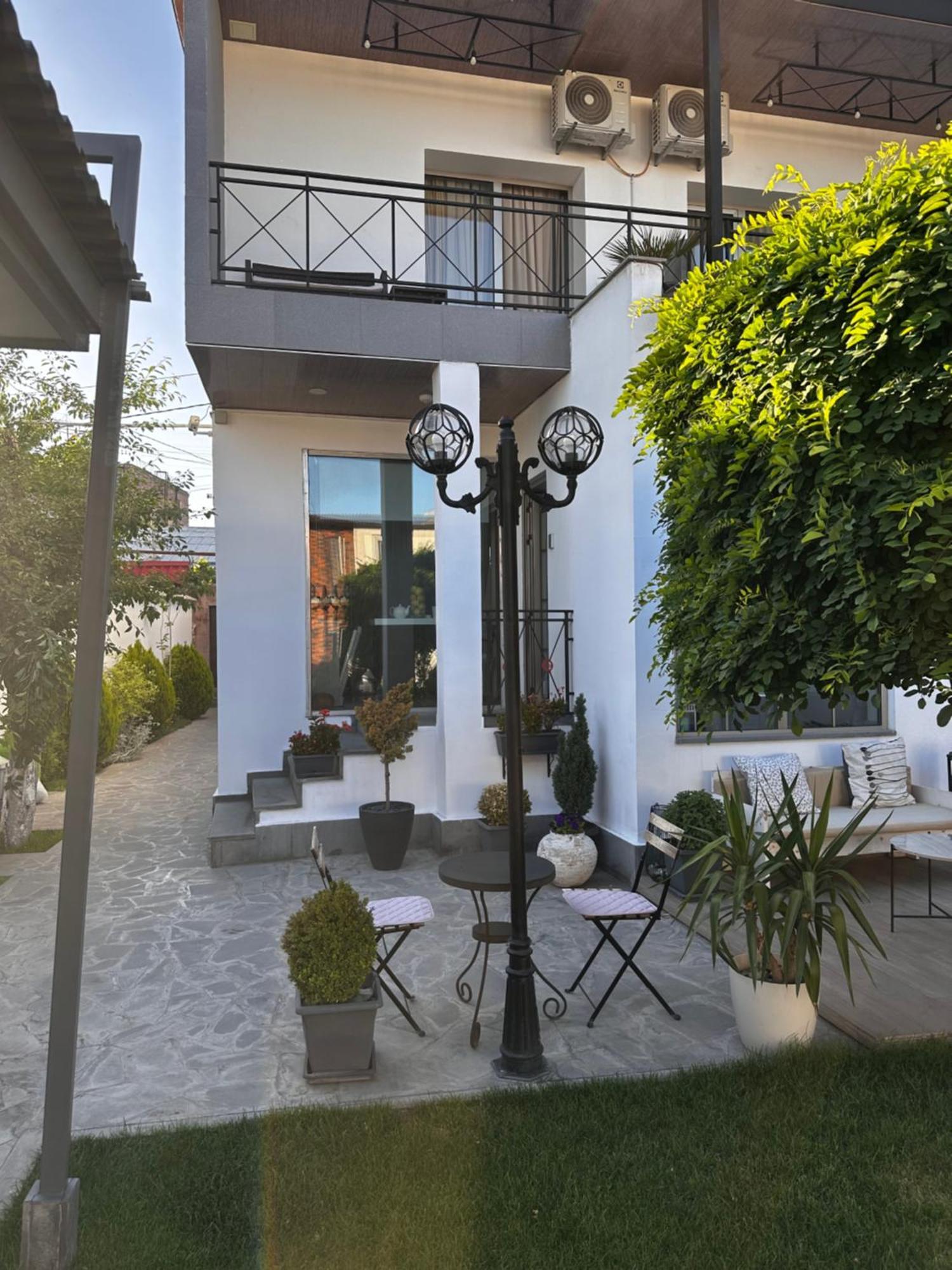 Garden Lounge Hotel Jerevan Eksteriør bilde