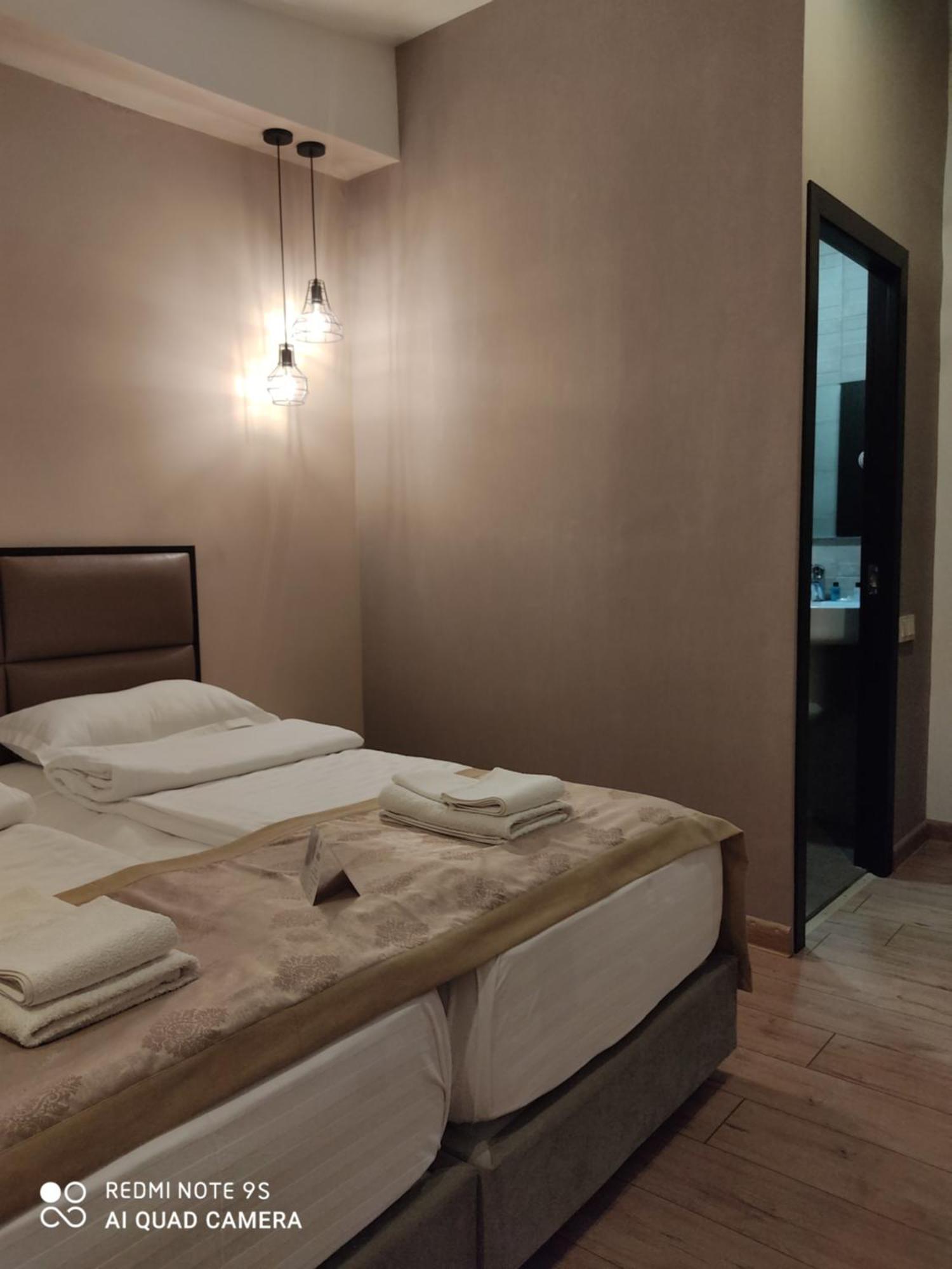 Garden Lounge Hotel Jerevan Rom bilde
